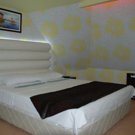 Hotel Timya Истанбул Екстериор снимка