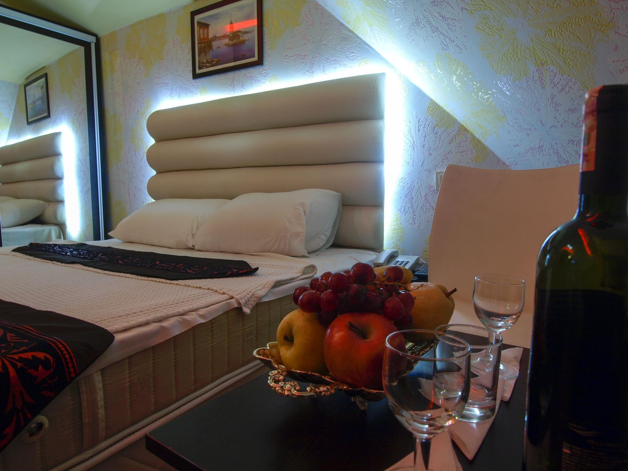 Hotel Timya Истанбул Екстериор снимка